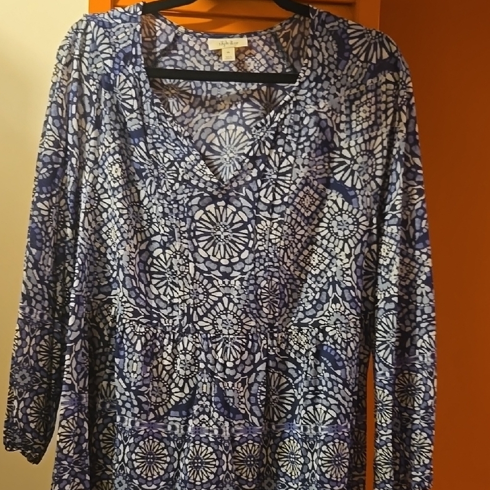 Vince Camuto Blue Floral Women's Top